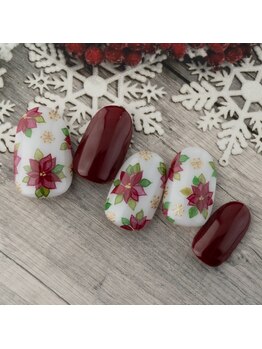 ラ カゼッタ(La casetta)/手描き水彩ポインセチアネイル