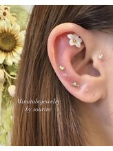 スリール(sourire)/耳ツボジュエリー