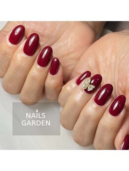 ネイルズガーデン(NAILS GARDEN)/赤ネイルビジュー※パーツ別料金