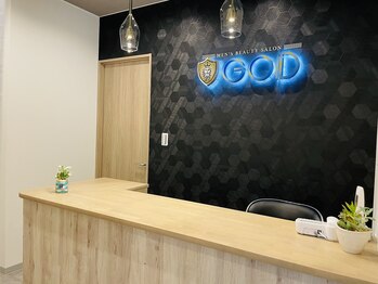 ゴッド(GOD)/カウンター・待合室