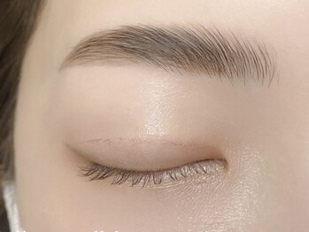 クインカ 柏店(Cuinca)の写真/【美眉デザインもお任せ★】朝のメイクがブラシひとつですぐキマる◎SNSで大人気の垢抜けトレンド眉へ☆