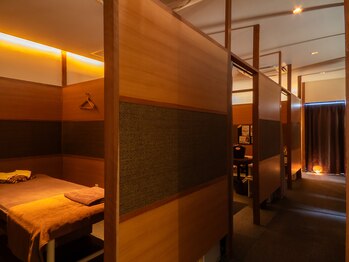 健幸サロン 大足 今店/店内