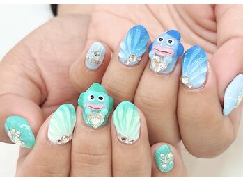 アーク(Ark)/キャラクターネイル★担当吉田