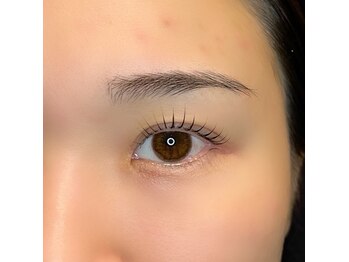 エイティスト(8ist)/パリジェンヌ[新宿/新宿駅]