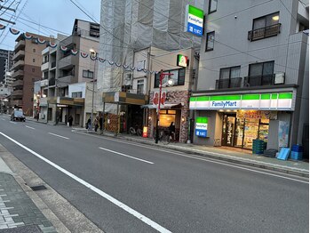 アールエスト(R EST.)/サロンへの道案内6