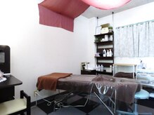 ルミエールナチュレル(Lumiere naturelle)の雰囲気（明かりを落としての施術でリラックス効果が高まります♪）