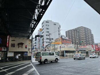 ミノリ(MINORI)/【道案内】白いマンション