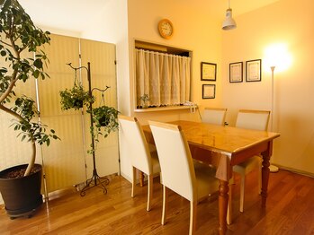 デトックスアンドビューティー ボディプラス(Detox&Beauty Body Plus)/清潔感あるカウンセリングルーム