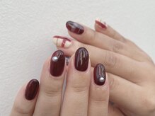 リノ(lino)/ボルドー×チェックネイル 11/18