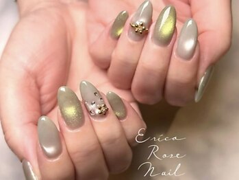 エリカローズネイル 天神本店の写真/旬のネイルをいち早く♪大人上品デザインでトレンドをおさえた美しい指先に☆上質空間で納得の技術＆接客◎