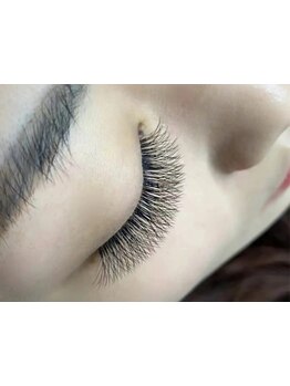 ボリュームのある目元にしたい