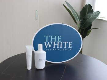ザ ホワイト(THE WHITE)の写真/【1周年記念特別価格！初回500円】歯は第一印象を決めるパーツ！自然な白さ～理想の白さまで！