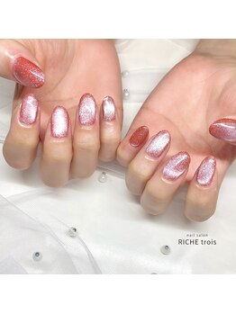 リッシュ トロワ(RICHE trois)/赤キラキラマグネット♪