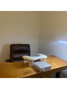 コフォ ネイル ルーム(KOFO nail room)の写真/落ち着いた空間でリラックスできる場所。1対1で周りを気にせず自分だけの時間を楽しむ◎