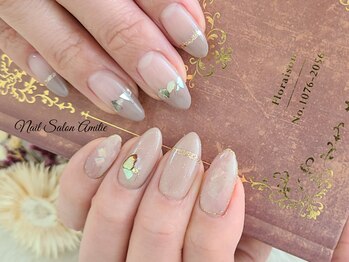 ネイルサロン アミティエ(Nail Salon Amitie)の写真/派手にできなくても、自分の好きを詰め込むことができ、理想のカワイイを探せる＊写真は4月限定Art★