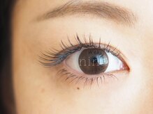 ニーナ(nina)/【目尻長めのデザイン】