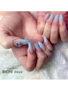 リッシュ ドゥ(RICHE deux)/ライトブルーのグラデーション