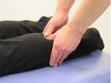 りらく整体 あおば/肩こり/腰痛/骨盤矯正/自律神経