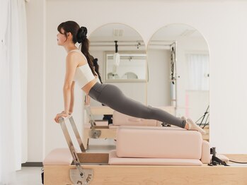 ポア(POA)の写真/【佐野市希少】女性トレーナーによる完全マンツーマン空間！本格マシンピラティスで心と身体を整える★
