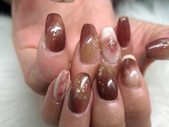 moqu.【モク】/ブラウンニュアンスネイル