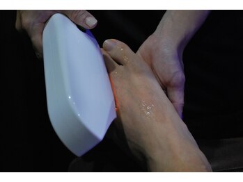 モア ビューティー トウキョウ(MORE BEAUTY TOKYO)/足の甲に毛生えてませんか？