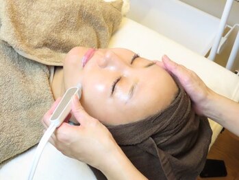 エミューズ(eMuse)の写真/【大人のハイドラ毛穴洗浄初回¥7000→¥4980】汚れの蓄積した黒ずみ/頑固な角質/毛穴たるみを徹底集中ケア◎