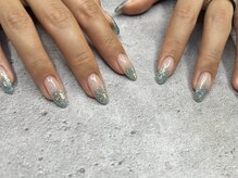 ネイルサロン北野坂/ラメグラデーションネイル