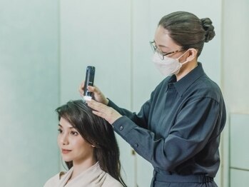 クレーレ(Klare)の写真/手技に自信あり！オリジナルメソッド◎頭皮や髪の悩みを根本から改善！その髪に新たな命を吹き込みます。