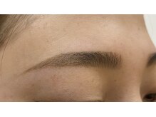 イーエムエー(e.m.a)/アイブロウスレッディング