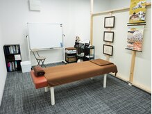 落ち行いた雰囲気の店内。プライベート空間。〔刈谷〕〔整体〕