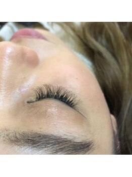 フリルアイビューティ 豊中店(Frill Eye Beauty)/