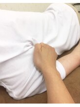 はるかぜ療術院/二の腕やせ！ には肩甲骨はがし