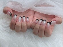 リンドネイル バイ モカ アンド ララ(Lind nail by moca and LaLa)/黒フレンチ