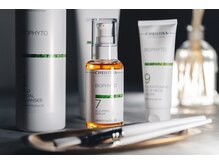 キュー(qu')/CHRISTINA（クリスティーナ）