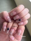 シンプルカラー×パーツネイル