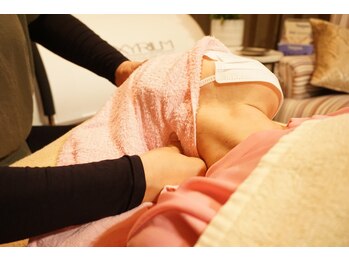 フー(FUU)/もみほぐしの様子