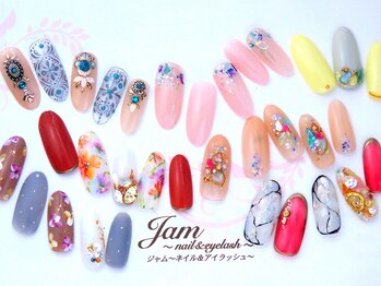 ジャム ネイルアンドアイラッシュ(Jam nail&eyelash)の写真/【まつエク・ネイルの同時施術OK★】仕事や家事で忙しい方にオススメ！魅力的な目元と美しい指先を叶える♪