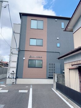 イリス(Iris)/サロンの入っている建物です♪