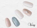 涼しげニュアンスチェックネイル