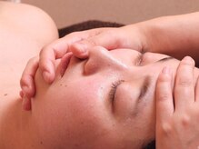 アクール(Accueil)/５、保湿クリーム塗布