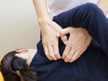 トータルバランス整体院 &nbsp;オレンジ(ORANGE)の写真/首肩こりを骨格のズレから筋肉、関節をじっくりゆるめて根本改善！経歴26年以上のスタッフが必ず担当★