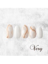 ヴェリー アトレ品川店(Very)/ホワイトの大理石ネイル