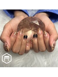 豹柄ネイル