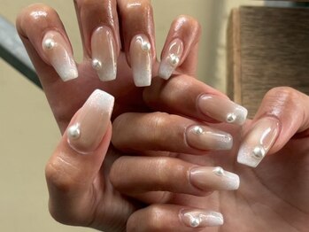 リルム(Relum)/白グラデザイン！