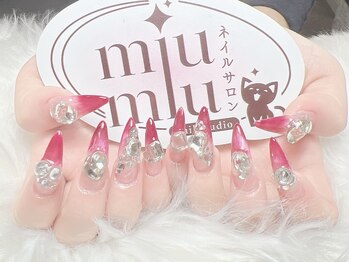 ミュウミュウ(miumiu)/冬×大人可愛いネイル