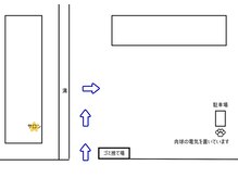 コリー(Cory.)の雰囲気(ゴミ捨て場横から入り、肉球があるところにお止めください)