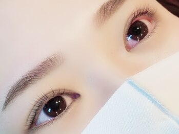 アイラッシュサロン リオ(RiO)/ラッシュリフトまつげパーマ上下