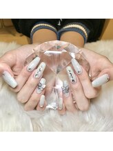 エスフィーネイルサロン ブリーユ(Esfy nailsalon Brille)/キラキラ冬ネイル