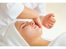 リラクゼーション ティム(Relaxation Tim)の雰囲気（念入りなマッサージをするフェイシャルエステ！）