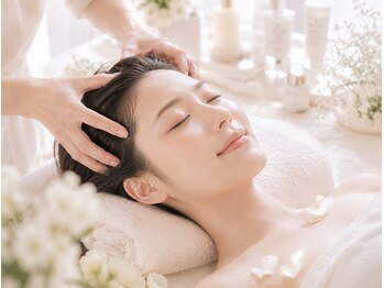 優来 神田店の写真/ガチガチ首肩・眼精疲労に!特効ヘッドスパ&デコルテ 40分/★全身ケアでお仕事帰りの疲れもリセット!